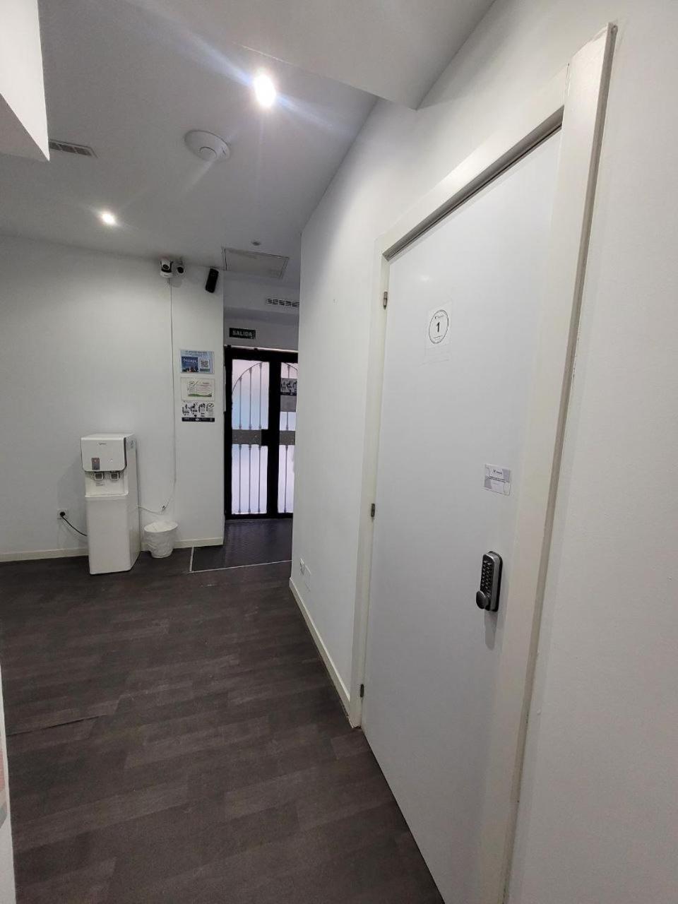 Ayz Frailes - Auto Check-In Property (Adults Only) 말라가 외부 사진